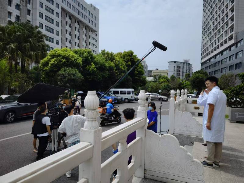 高坪区广告片拍摄公司低成本实现高规格制作的诀窍